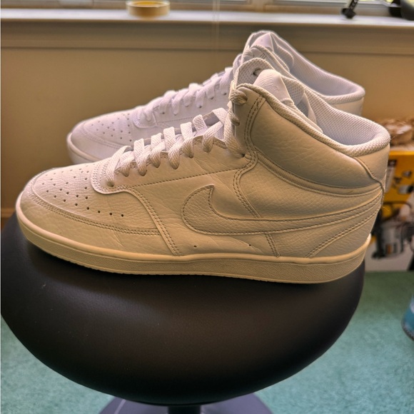 Nike Court Vision Mid - Size 10 Women, 8.5 Men - White/White/White - Picture 6 of 6
